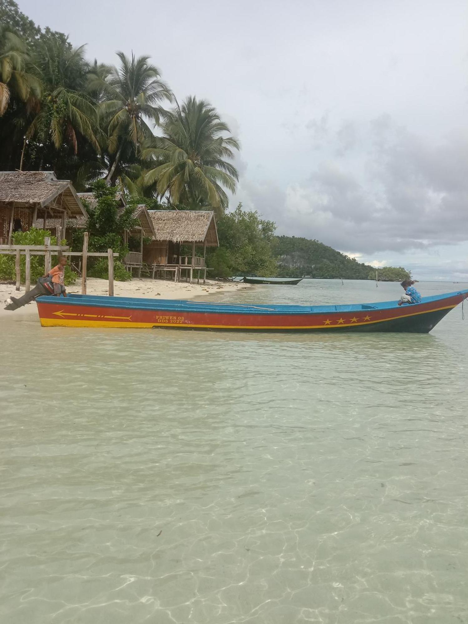 Amfriwen Homestay Yennanas Besir エクステリア 写真